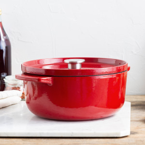 Empire Red Covered Round Casserole 26cm/5.2L